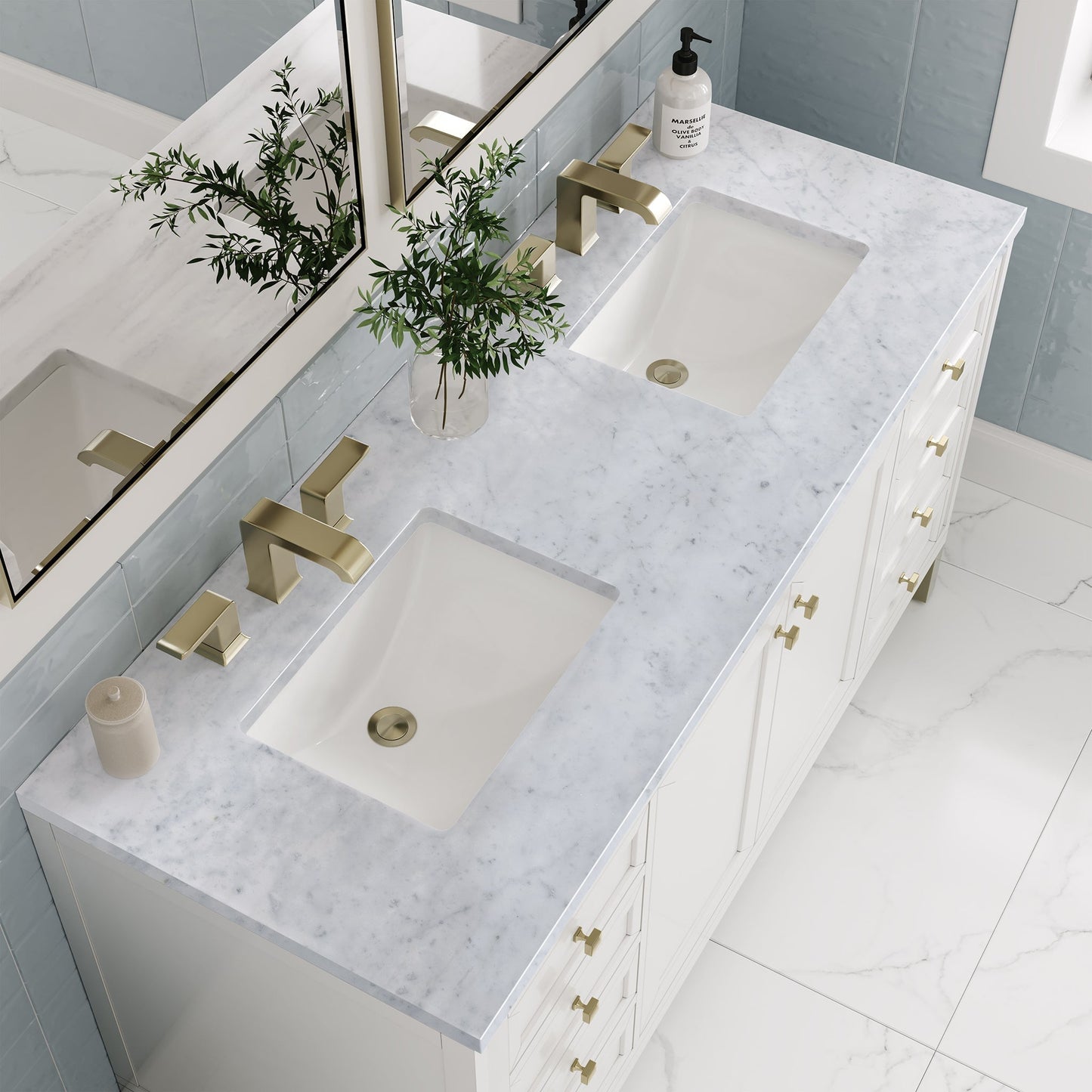 
                  
                    Chicago 60" Double Bathroom Vanity in Glossy White Double bathroom Vanity James Martin Vanities Carrara White Marble 
                  
                