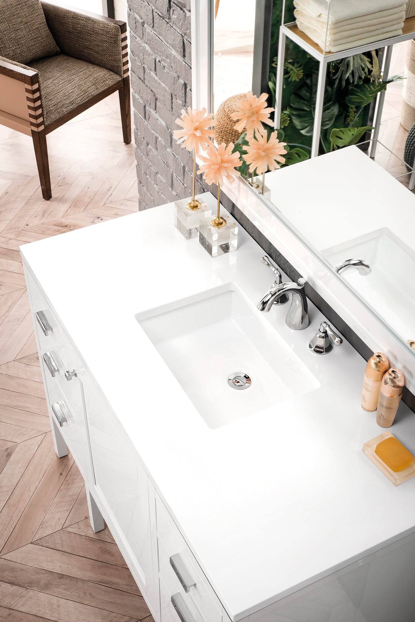 
                  
                    Addison 48" Single Vanity Cabinet in Glossy White Single Bathroom Vanity James Martin Vanities White Zeus Silestone 
                  
                