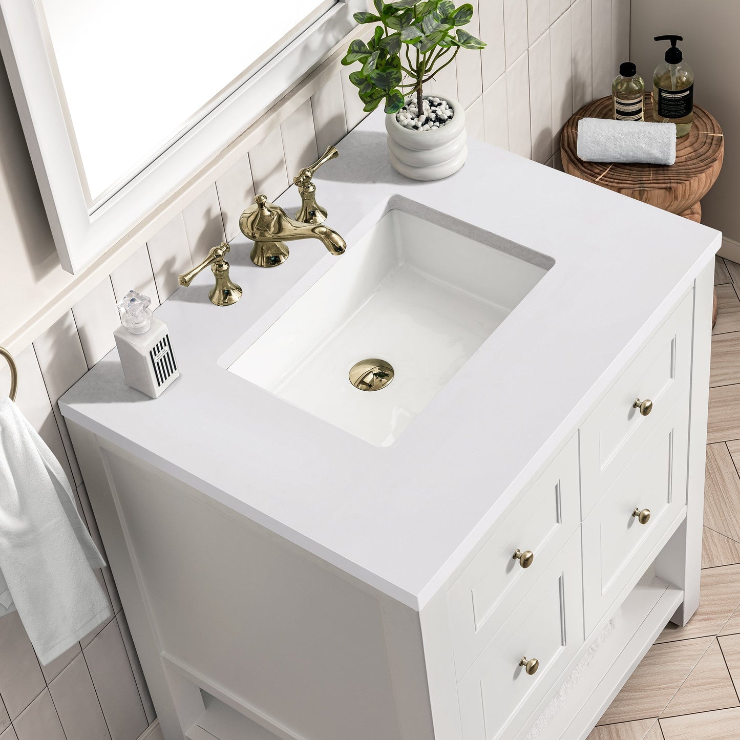 
                  
                    Breckenridge 30" Single Vanity in Bright White Single Vanity James Martin Vanities White Zeus Silestone 
                  
                