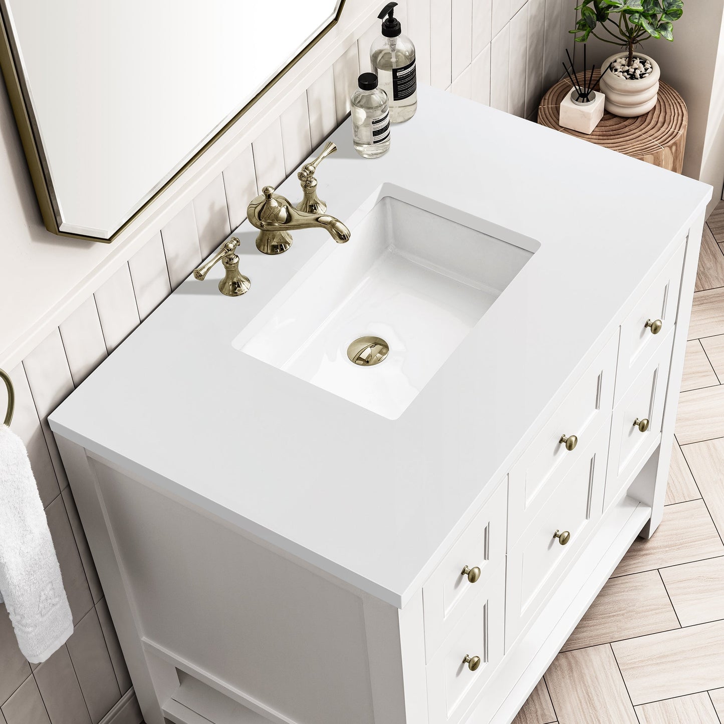 
                  
                    Breckenridge 36" Single Vanity in Bright White Single Bathroom Vanity James Martin Vanities White Zeus Quartz 
                  
                