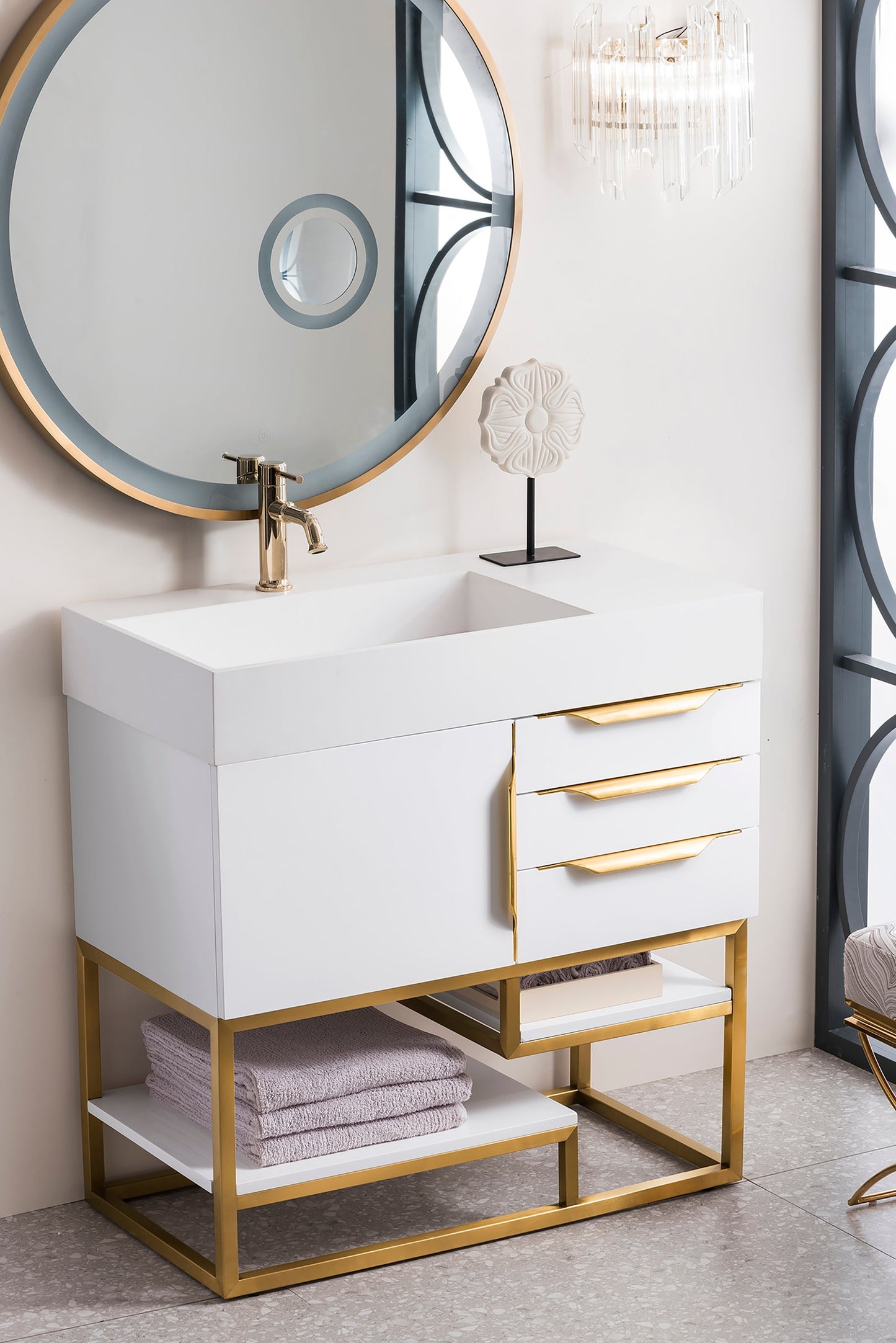 
                  
                    Columbia 36" Single Bathroom Vanity in Glossy White with Radiant Gold Base Single Bathroom Vanity James Martin Vanities 
                  
                