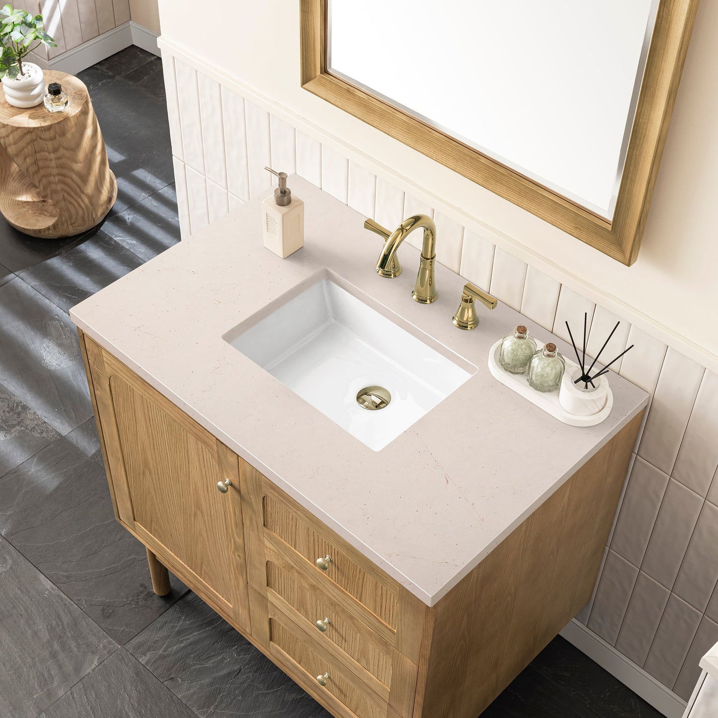 
                  
                    Laurent 36" Single Vanity in Light Natural Oak Single Bathroom Vanity James Martin Vanities Eternal Marfil Silestone 
                  
                