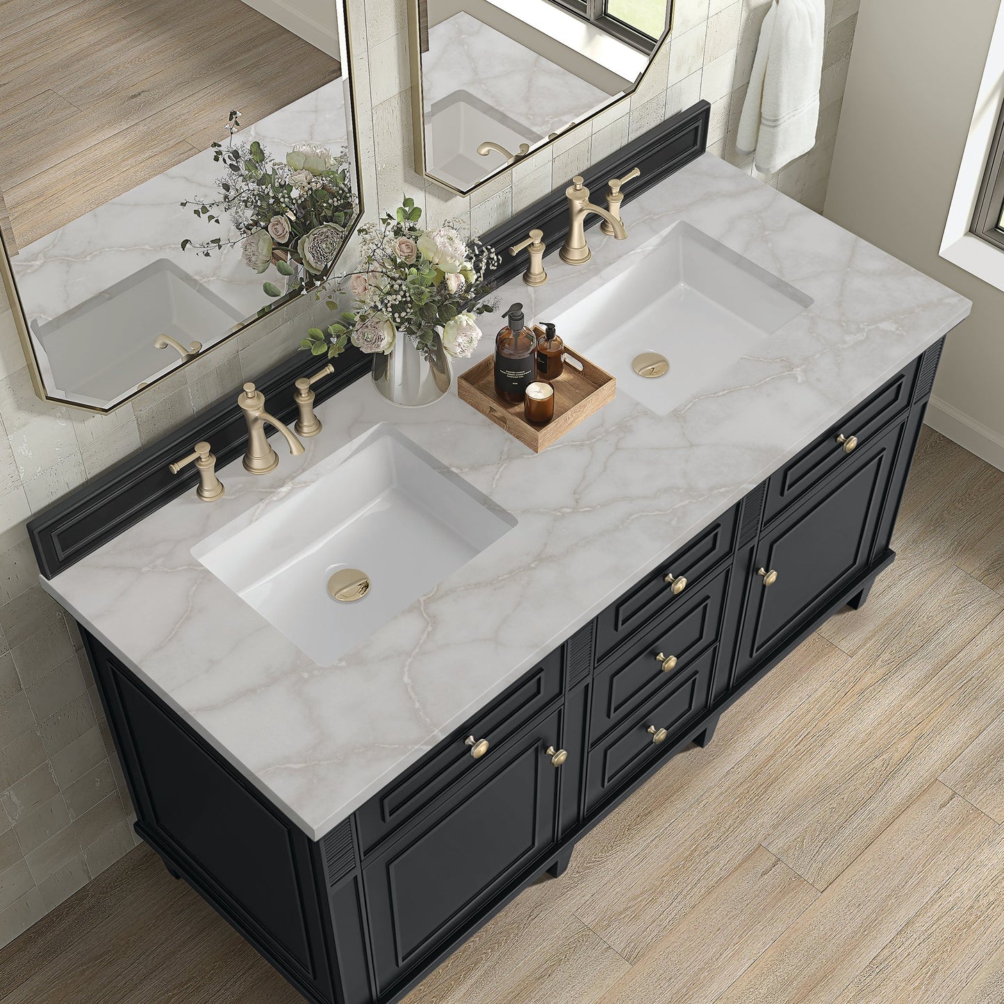 
                  
                    Lorelai 60" Double Vanity in Black Onyx James Martin Vanities Victorian Silver Silestone 
                  
                