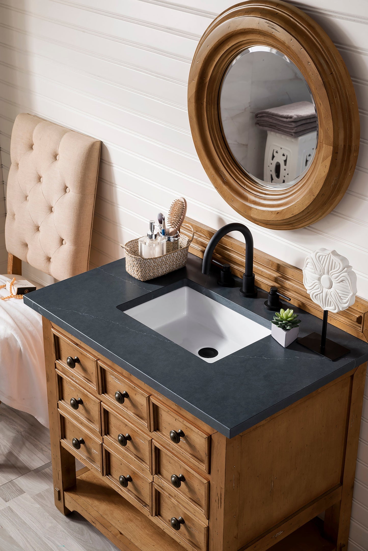 
                  
                    Malibu 36" Single Bathroom Vanity Single Bathroom Vanity James Martin Vanities Charcoal Soapstone Silestone 
                  
                