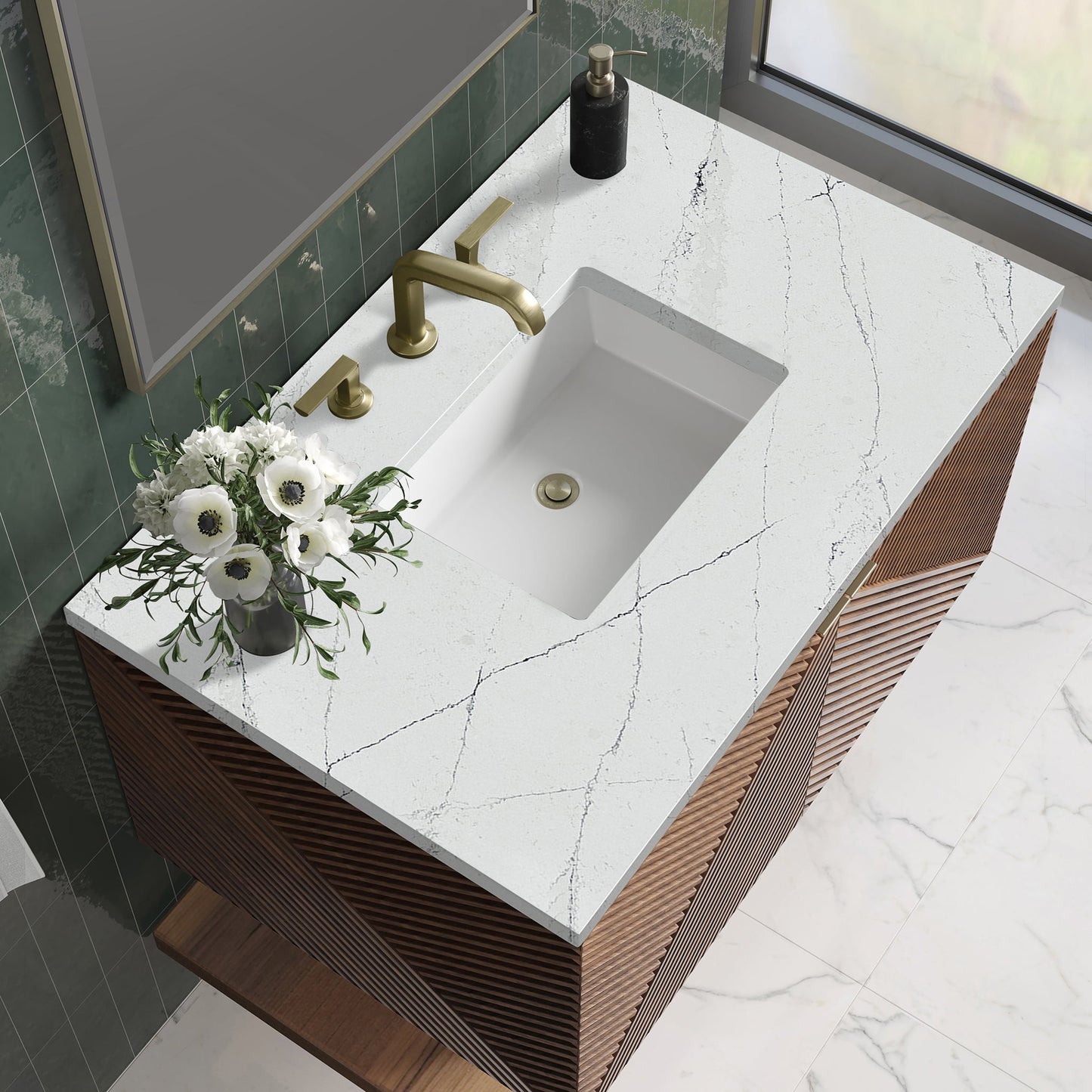 
                  
                    Marcello 36" Vanity in Chestnut Single Bathroom Vanity James Martin Vanities Ethereal Noctis Silestone 
                  
                