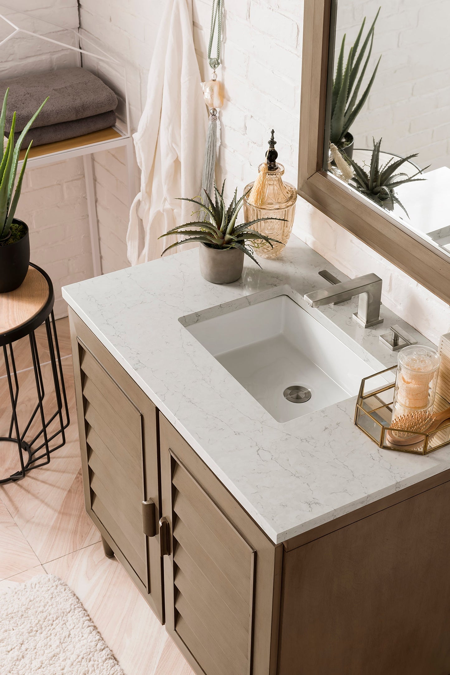 
                  
                    Portland 36" Single Bathroom Vanity Single Bathroom Vanity James Martin Vanities Eternal Jasmine Pearl Quartz 
                  
                