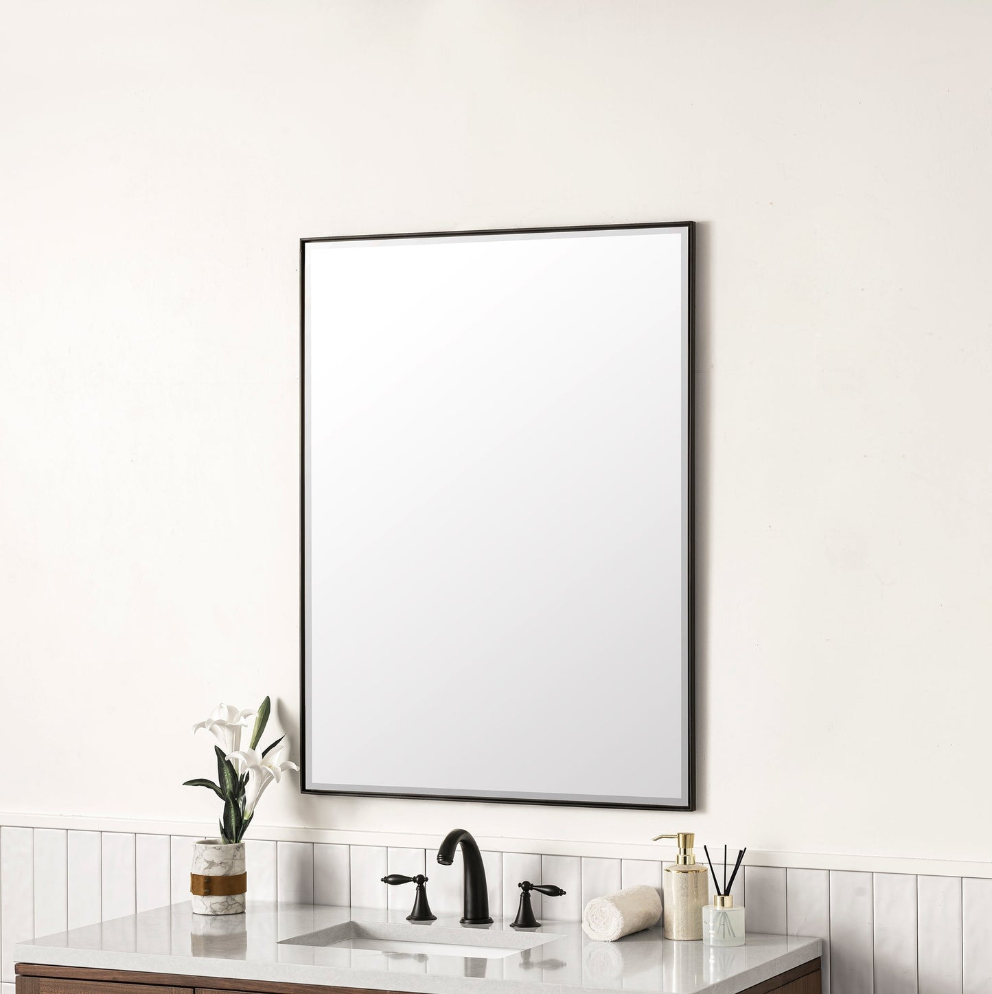 
                  
                    Rohe 30" Rectangular Mirror in Matte Black Mirror James Martin Vanities 
                  
                