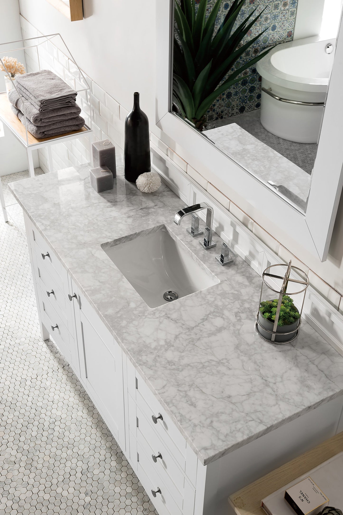 
                  
                    Palisades 60" Single Bathroom Vanity Single Bathroom Vanity James Martin Vanities Bright White Carrara White Marble 
                  
                